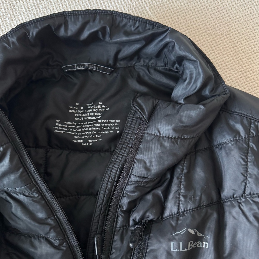 LL Bean Women’s Primaloft Packaway Jacket - Picture 4 of 6